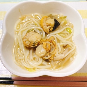 市販の汁を使って！　　　「海鮮うどんすき」　　♪♪